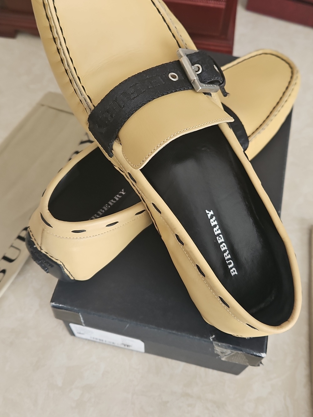 Burberry Loafers Shoes, Size 40/9.5. - Picture 9 of 16